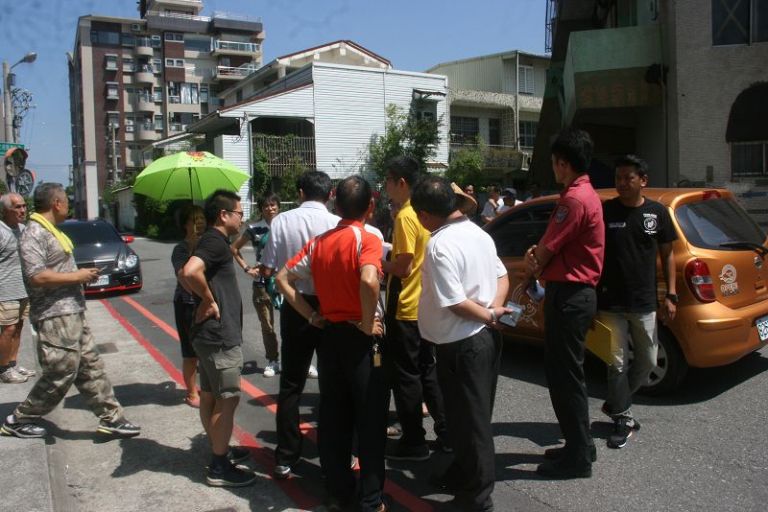 社區禁止停車紅線 惹怒五結鄉民發動抗爭活動【影音新聞】