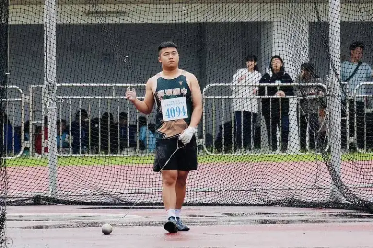破紀錄-1～陳聖賢鏈球一擲破紀錄．宜蘭縣中小運場奪桂冠