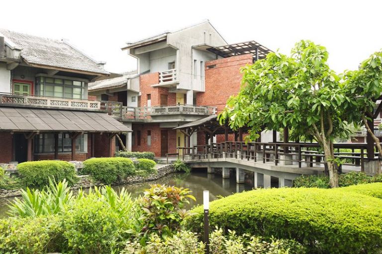 雙人暢遊宜蘭傳藝園區 享受經典手路菜